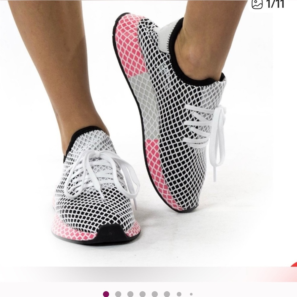 adidas Women's deerupt runner